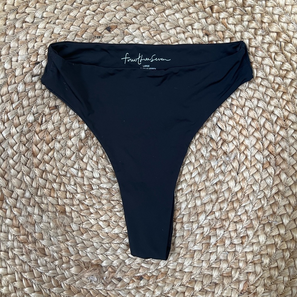 437 Black Aubrey Bottoms